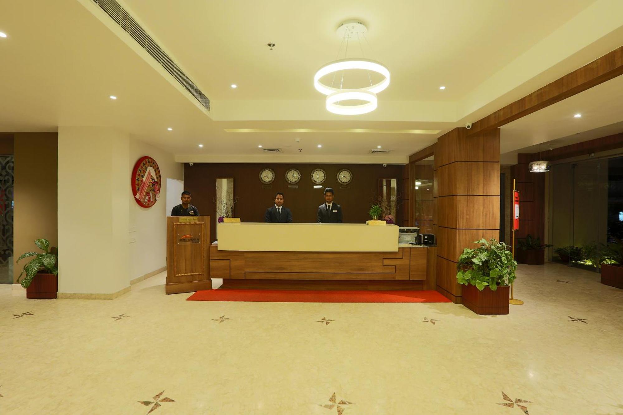 Hotel Hotel Lemon Wood By West End Delhi Airport New Delhi