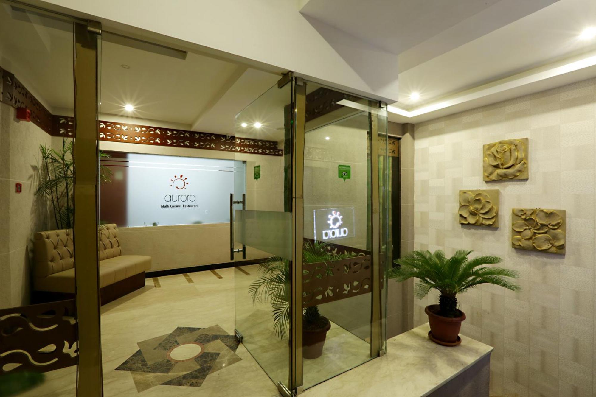 Hotel Lemon Wood By West End Delhi Airport 3* New Delhi