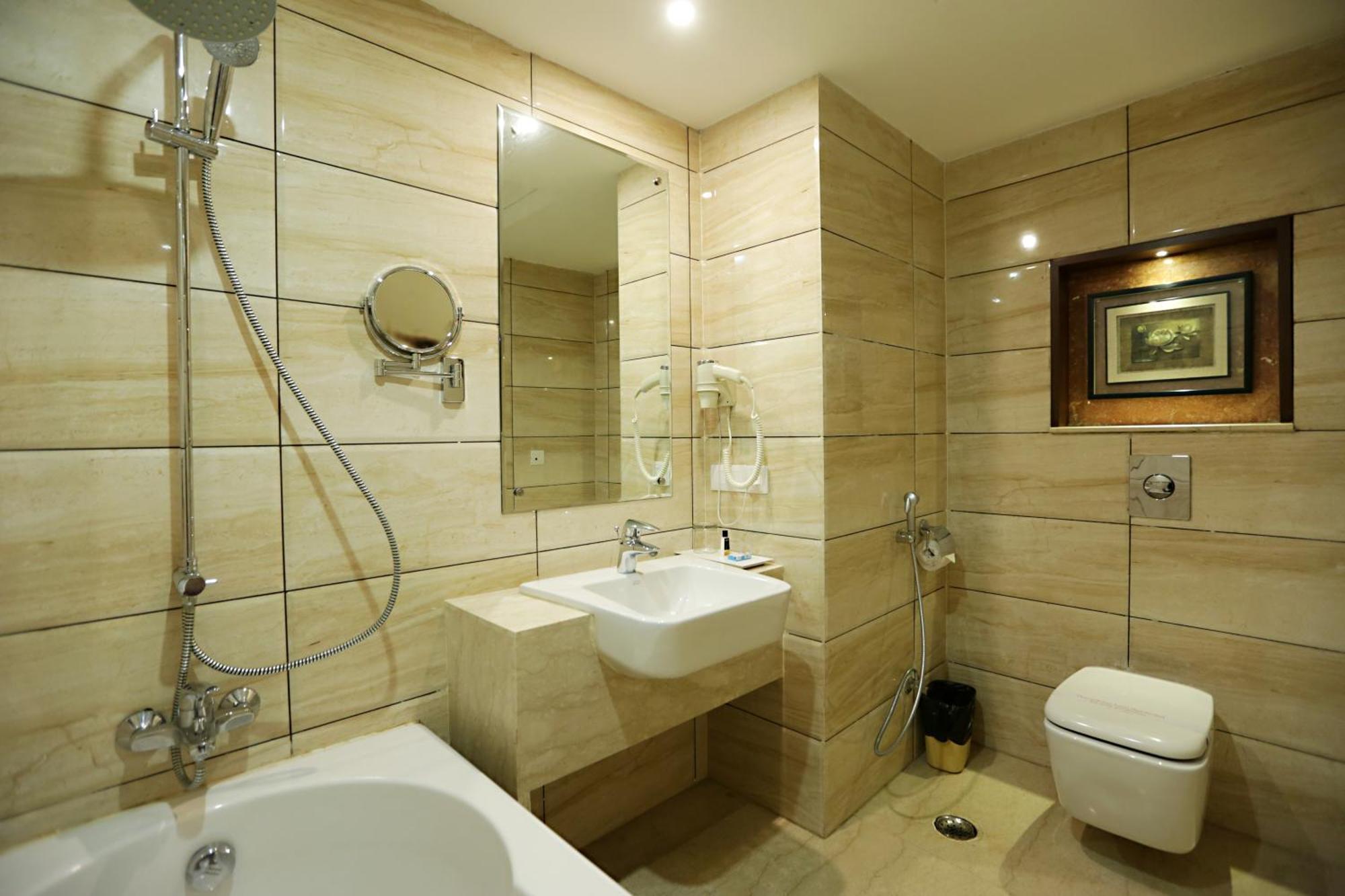 Hotel Lemon Wood By West End Delhi Airport Hotel New Delhi