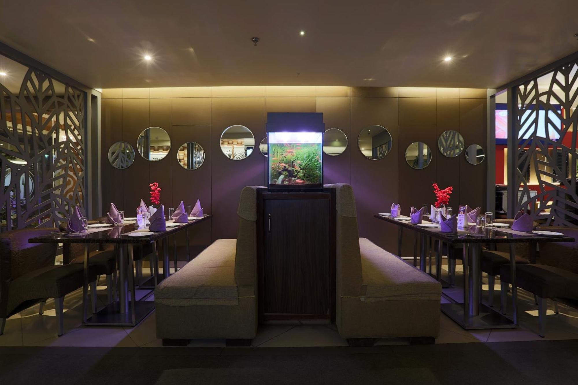 Hotel Lemon Wood By West End Delhi Airport Hotel 3*